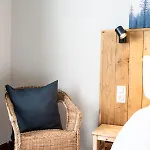 Maison Spacieuse Unifamiliale. La Clochette