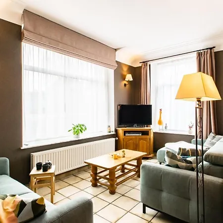 Maison Spacieuse Unifamiliale. La Clochette Casa de Férias