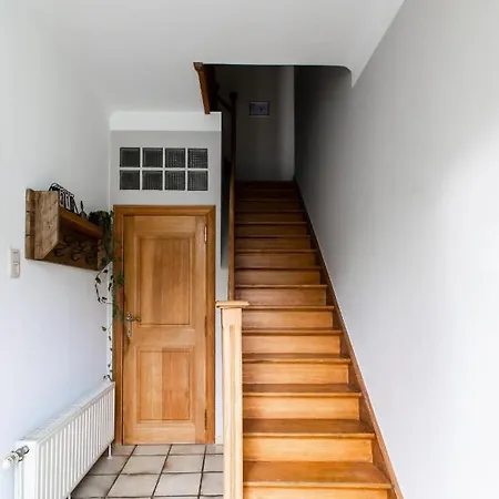 Maison Spacieuse Unifamiliale. La Clochette Casa de Férias Bastogne