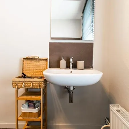 Maison Spacieuse Unifamiliale. La Clochette *