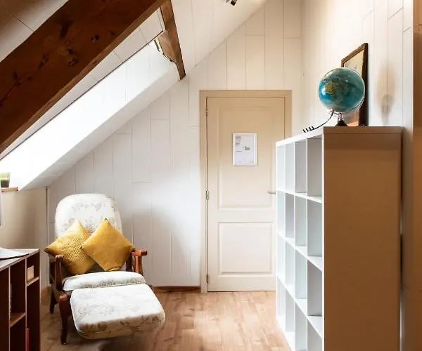 Maison Spacieuse Unifamiliale. La Clochette *