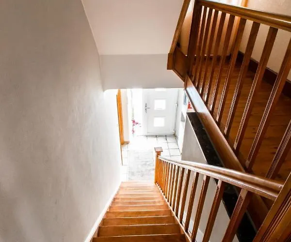 Maison Spacieuse Unifamiliale. La Clochette * باستونيا