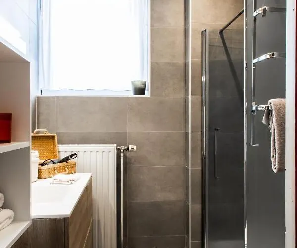 Maison Spacieuse Unifamiliale. La Clochette Ferienhaus *