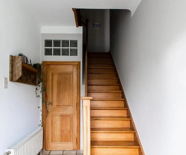 Maison Spacieuse Unifamiliale. La Clochette Ferienhaus Bastogne