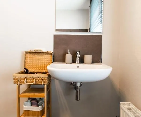 Maison Spacieuse Unifamiliale. La Clochette *